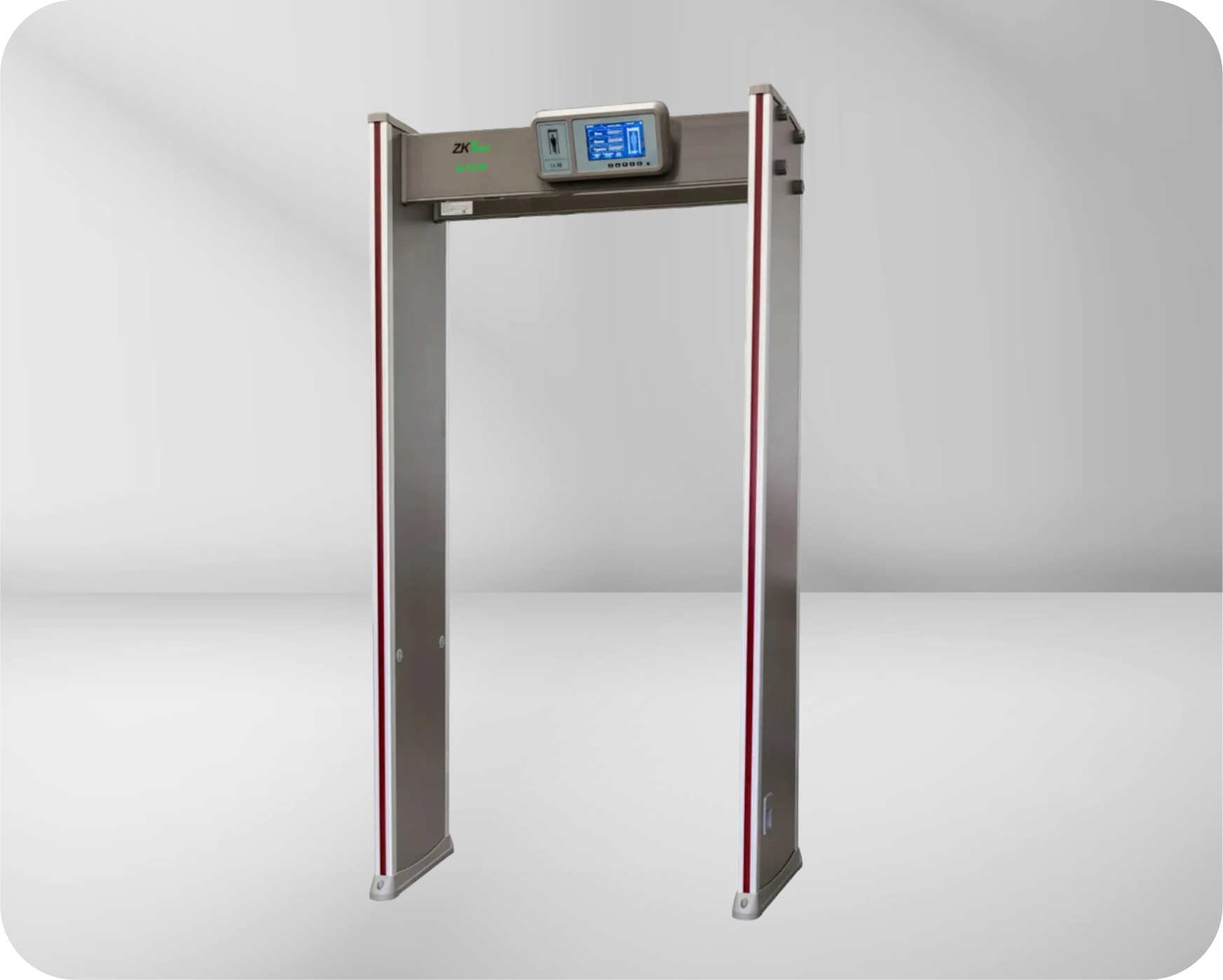 High sensitivity industrial metal detector